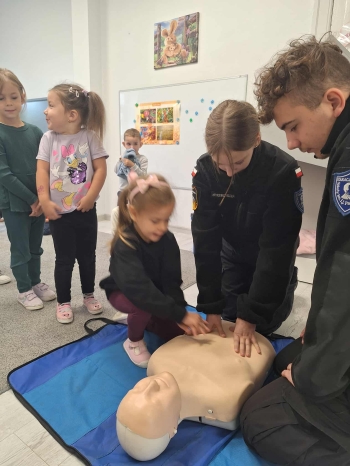 0f48c36e-2d7f-432d-8cbd-bd89035030f9