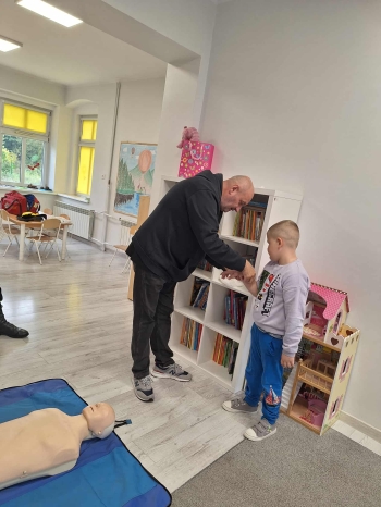 052b5d74-181c-4610-942d-17ba9c214ab6