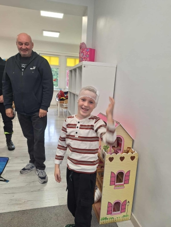 b313b858-3b1b-451e-b1be-b2c28259a54c