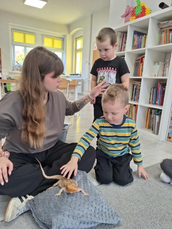 72eda5c7-f591-4db0-b0a3-99a49ab0a45f