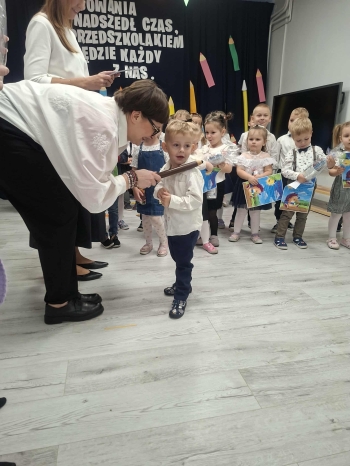 6ff95cc8-e94c-4b00-9a7f-7817d4ec036f