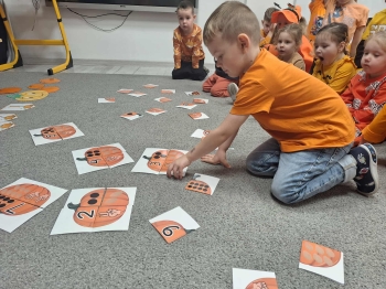 08a9abf8-9a82-4b31-b91a-d4359ca3b42f