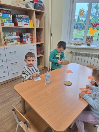 e340397e-3a7e-4f31-836f-5c623360acfd