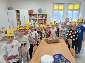 e660d530-43e7-498a-b323-e8cf4f326535