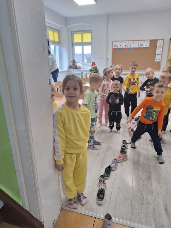 d2c26a68-19eb-475b-b15b-e75c2d9db369