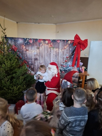 82742828-44ad-45d5-b7a8-c7775c9a2b53