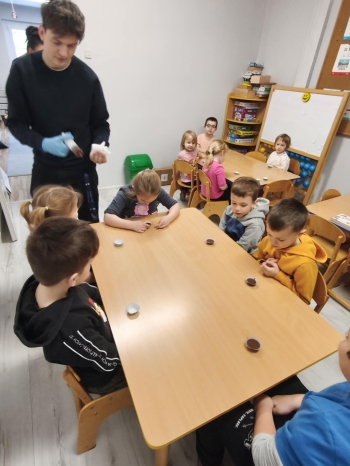 5ce3bd07-43f5-43e6-a0a7-c5f3f7f02ffc