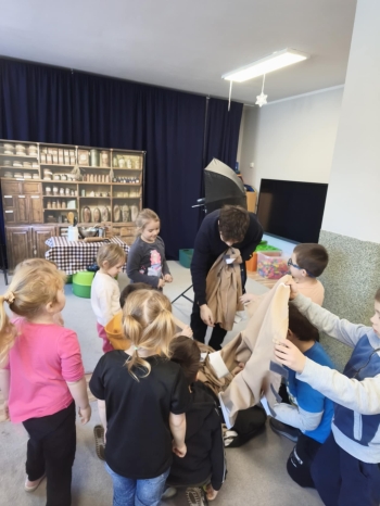 b4974260-9cae-4e87-93b5-fd298650e5ba