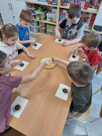 3f43f599-819a-4a72-8a39-608fdd79c9a3