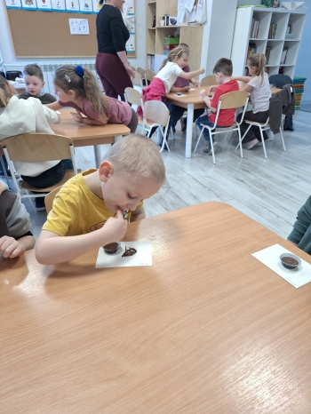 02727ceb-a46a-46f9-83d7-c990bcb7a203