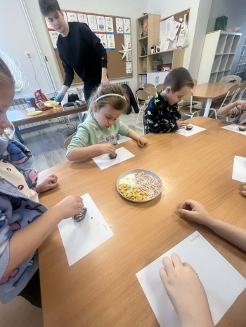 b601cb29-5257-40f2-9dac-e7cc84e42e82