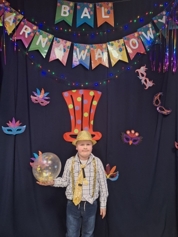 d7657594-3244-4618-84a2-9962c80f5562