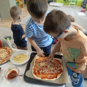 627887027_1556207358980989_7194986493836144386_n