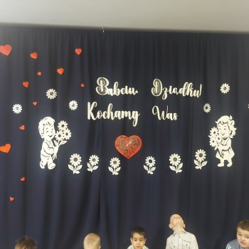 e2531b8c-d85d-4dff-8b4d-d60b4b148216