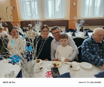 b5138639-98f5-493c-aec1-e323bdaad974