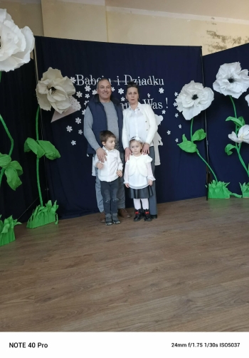 e953fdfb-caf9-45dd-ae7c-d1529863b380