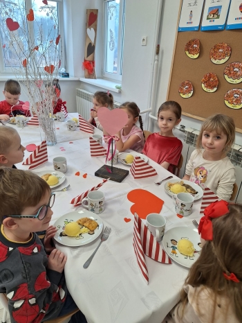 5f5e08ed-5965-4411-880f-cbffa89dc2f6