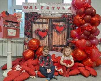 adaf7562-7dab-4d90-a0c9-349f888e3482