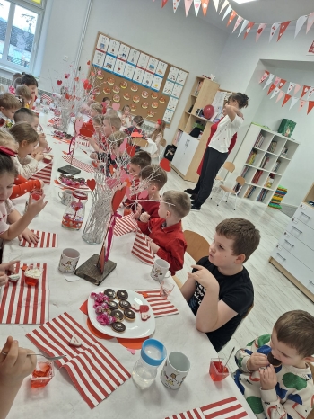 b21bc6ff-f4c8-4449-891c-e06fba93cdca