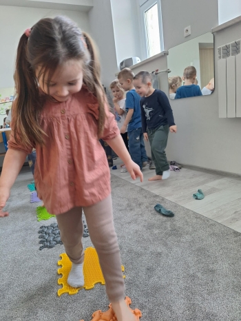 b0e2ba96-2137-4718-a7ec-18d01a2a2ca1