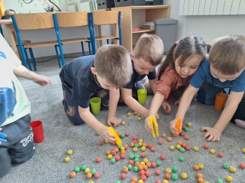 dfe8baf0-3ac3-46ee-9a80-d644e3fa4d01