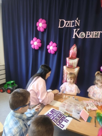 646896833_1932856267590413_5629808914278776628_n