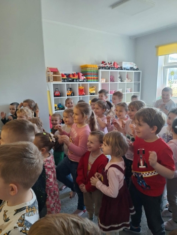 2e83838d-397e-4945-bc68-61d7a74c83aa