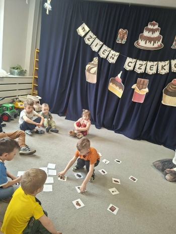 4f70cc8c-95b5-440a-8978-44980ccfdefb