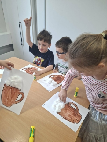 d28b1aaa-e5b8-443b-9923-36d3bbad2cbd