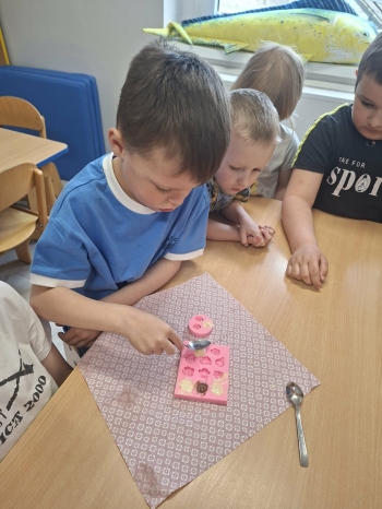 e4eb3c7d-489b-4d06-acc9-0121e84469ae