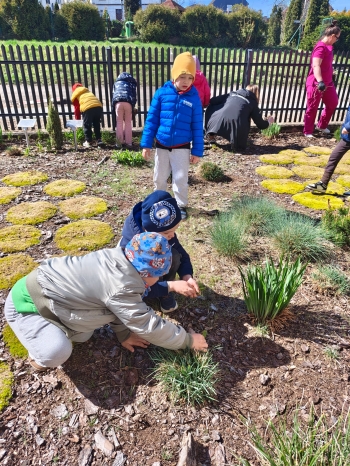 570f8c2a-9bad-4562-a1c9-11ec3857f8cc