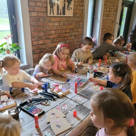 Warsztaty w Gębiczynie „Słowo – Obraz – Ruch”