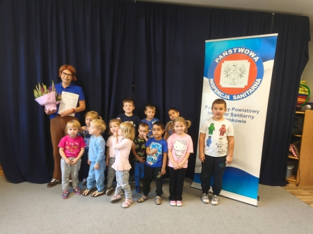 ''TALERZ ZDROWEGO ŻYWIENIA'' - ZAJĘCIA ZORGANIZOWANE WE WSPÓŁPRACY Z POWIATOWĄ STACJĄ SANI