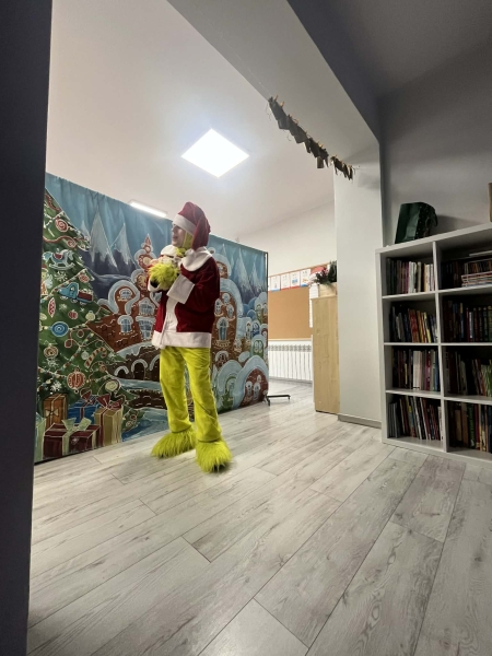 Teatrzyk Blaszany Bębenek '' Grinch- magia świąt''